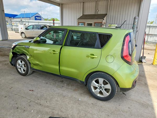 2017 KIA SOUL Base