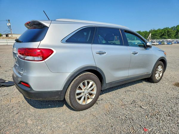 2018 KIA SORENTO L, LX
