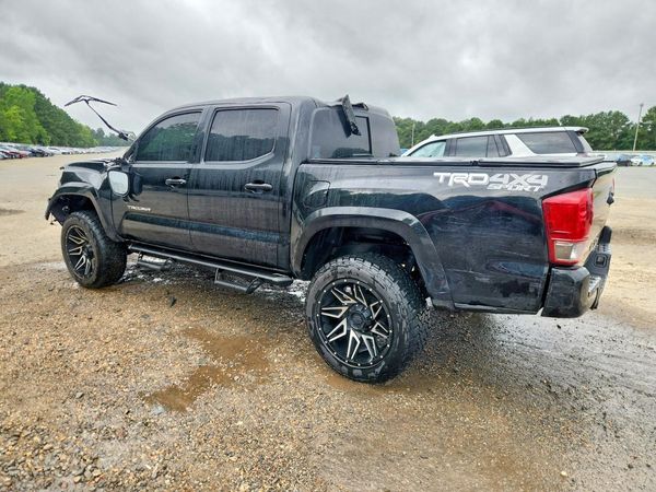 2017 TOYOTA TACOMA
