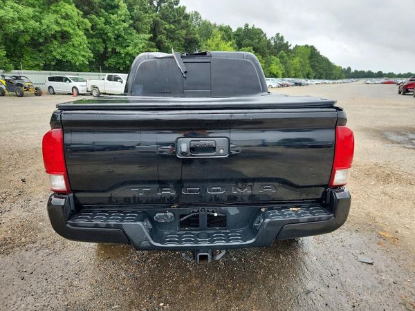 2017 TOYOTA TACOMA