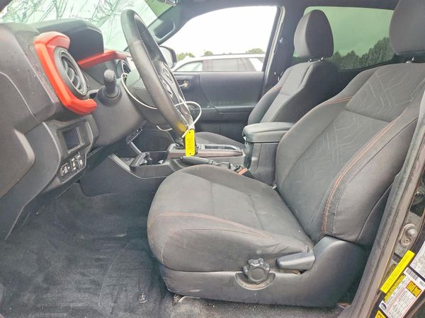 2017 TOYOTA TACOMA