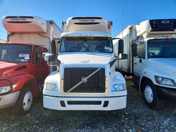 2018 VOLVO VNM — DIRF
