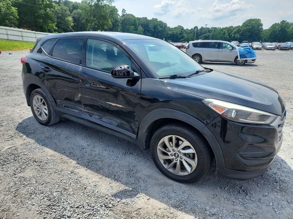 2018 HYUNDAI TUCSON SE Standard