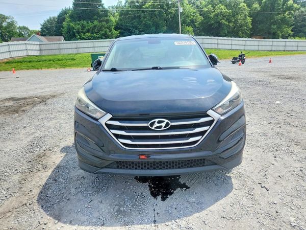 2018 HYUNDAI TUCSON SE Standard