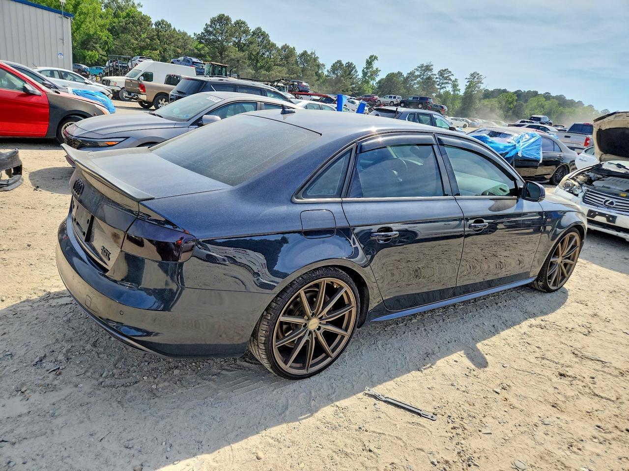 2015 AUDI A4 quattro Premium Plus