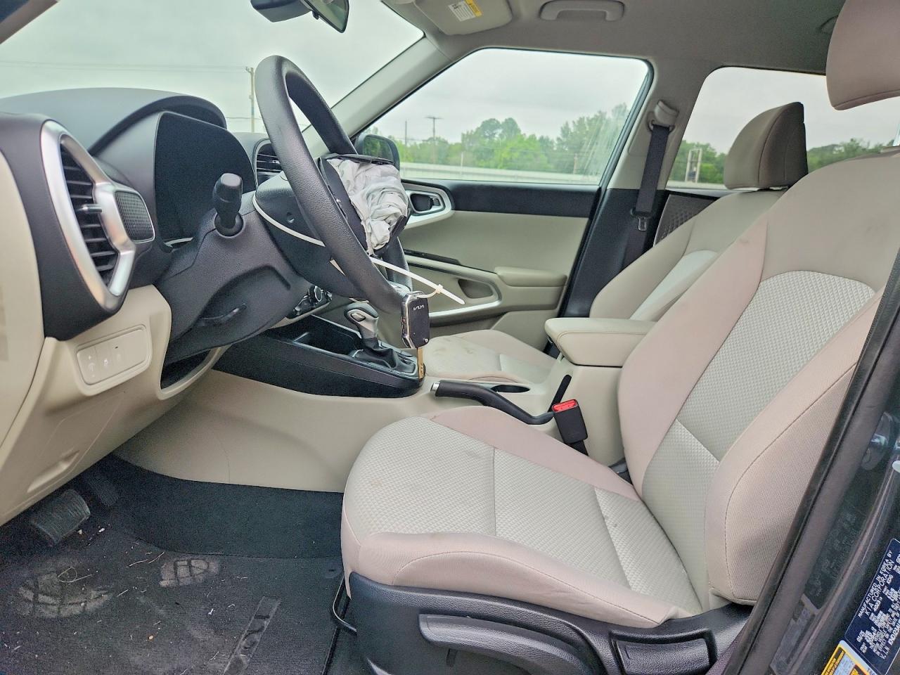 2025 KIA SOUL LX, S