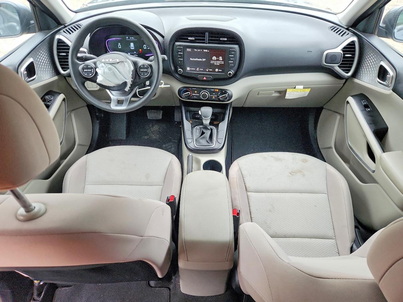 2025 KIA SOUL LX, S