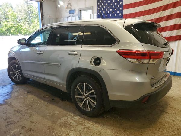 2017 TOYOTA HIGHLANDER SE/XLE