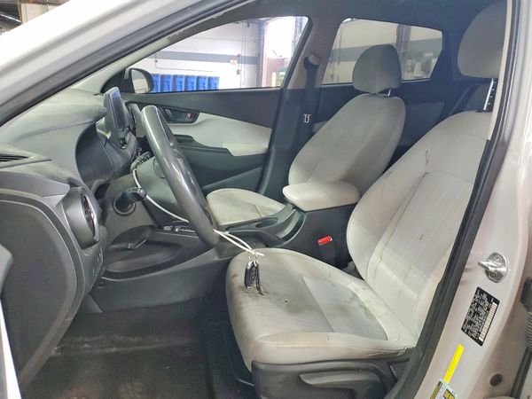 2022 HYUNDAI KONA — DENT