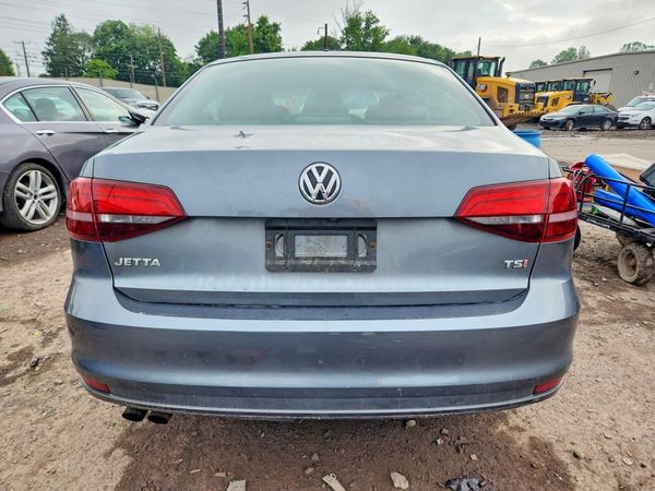 2017 VOLKSWAGEN JETTA
