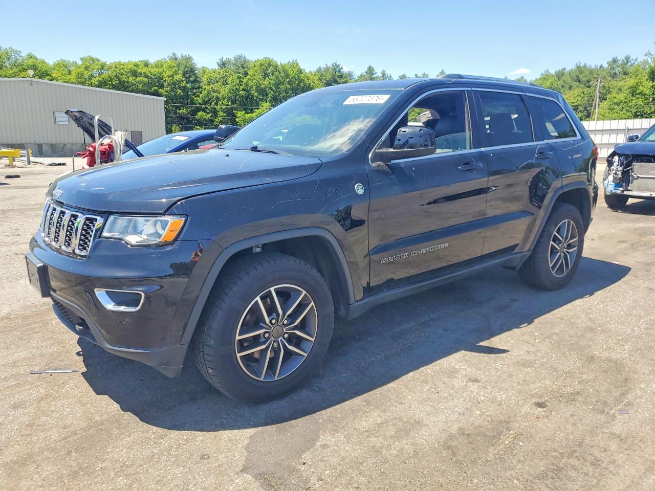 2020 JEEP GRAND CHEROKEE LAREDO 4X4
