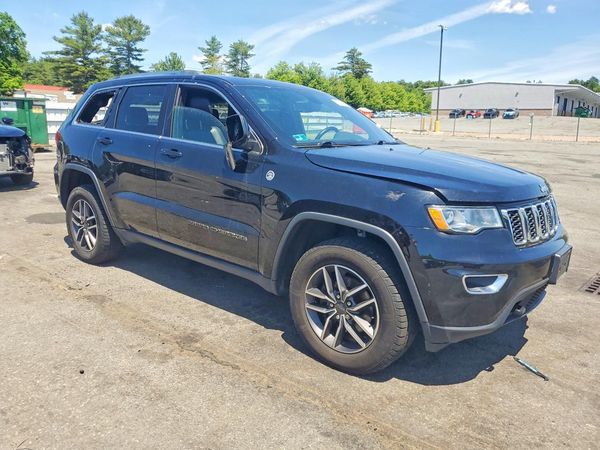 2020 JEEP GRAND CHEROKEE LAREDO 4X4