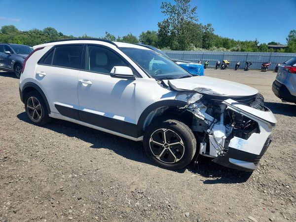 2023 KIA NIRO
