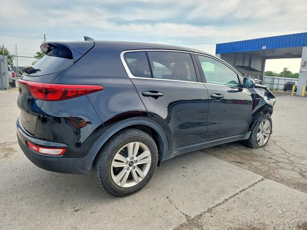 2017 KIA SPORTAGE LX