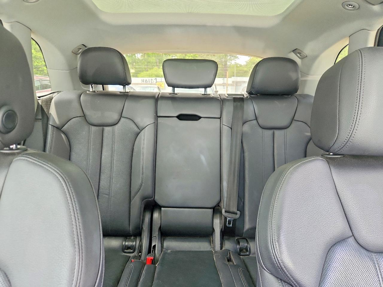 2019 AUDI Q5 quattro Premium Plus
