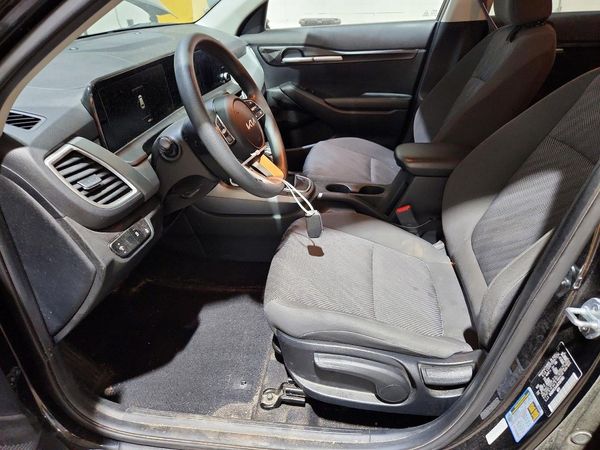 2024 KIA SELTOS LX