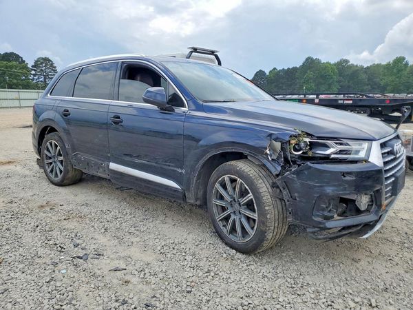 2017 AUDI Q7 quattro Premium Plus
