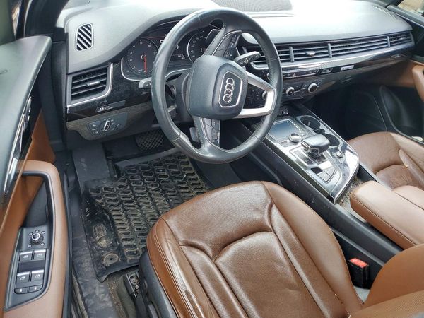 2017 AUDI Q7 quattro Premium Plus