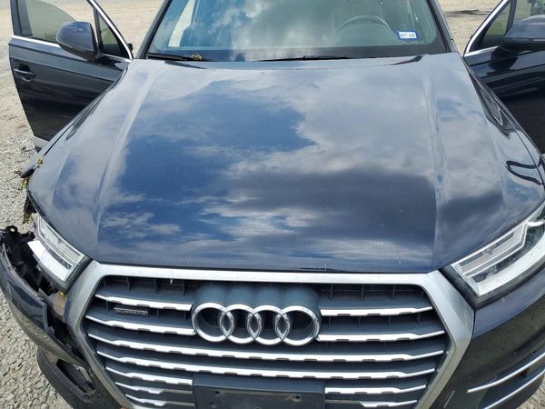 2017 AUDI Q7 quattro Premium Plus