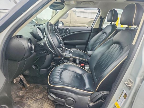 2016 MINI COOPER