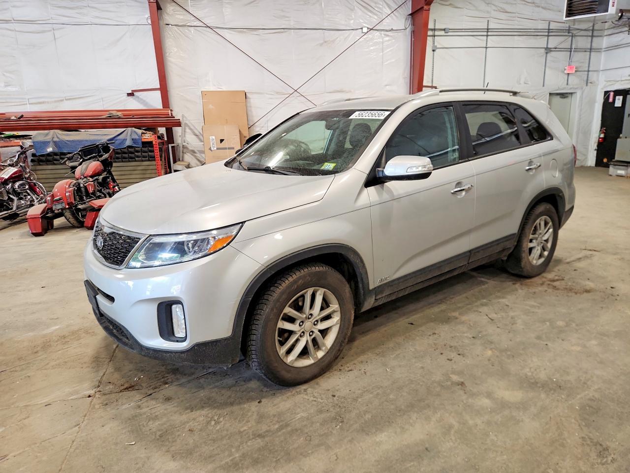 2014 KIA SORENTO Base/ LX
