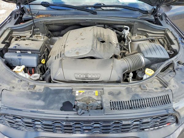 2021 DODGE DURANGO R/T — Engine bay