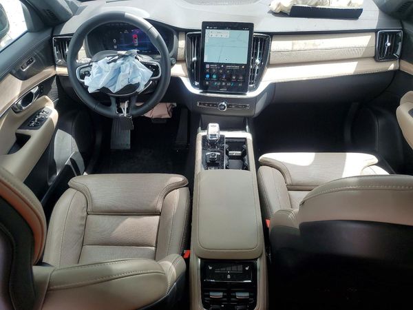 2025 VOLVO XC90 Ultra