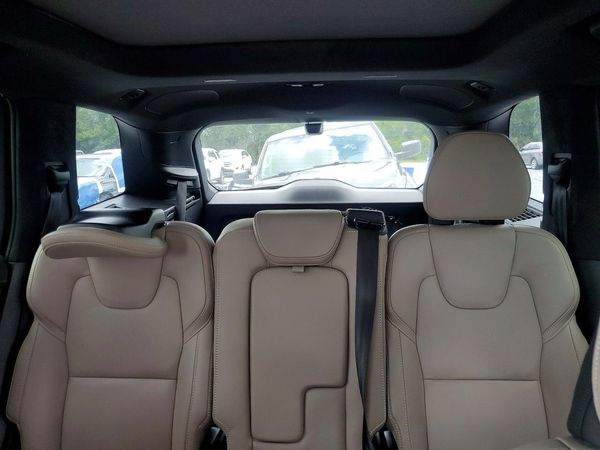 2025 VOLVO XC90 Ultra