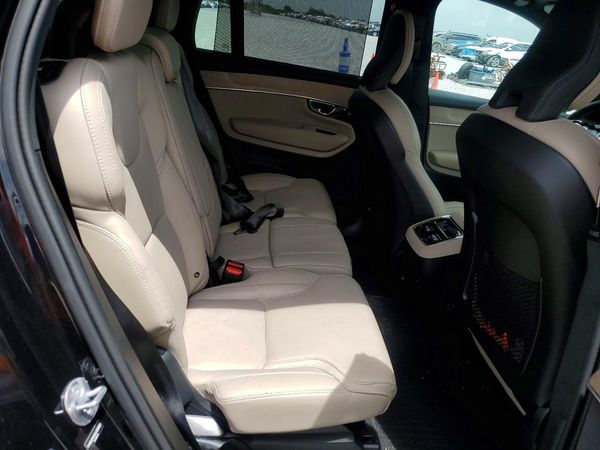 2025 VOLVO XC90 Ultra