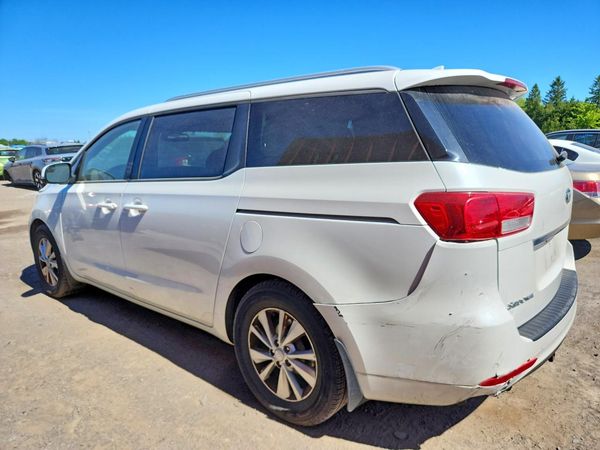 2017 KIA SEDONA LX