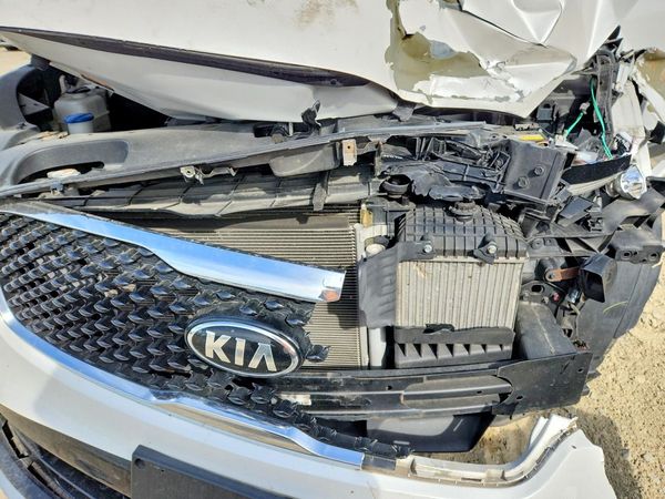 2016 KIA SORENTO EX