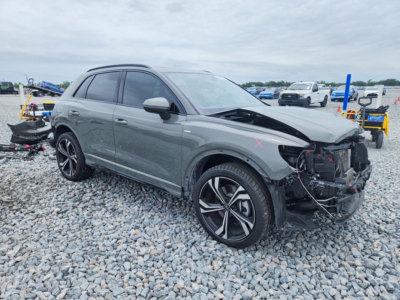 2024 AUDI Q3