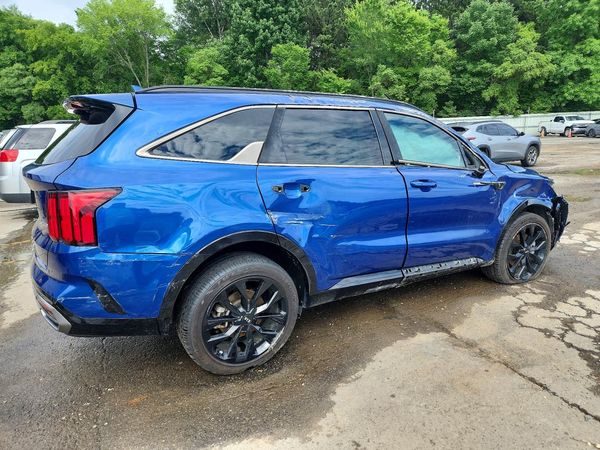 2021 KIA SORENTO SX, SXP