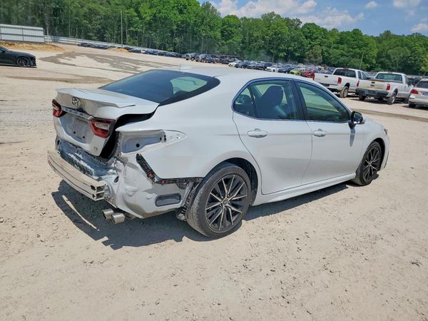 2023 TOYOTA CAMRY