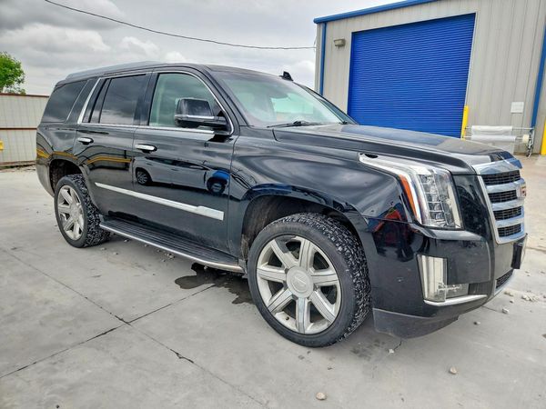 2017 CADILLAC ESCALADE Luxury