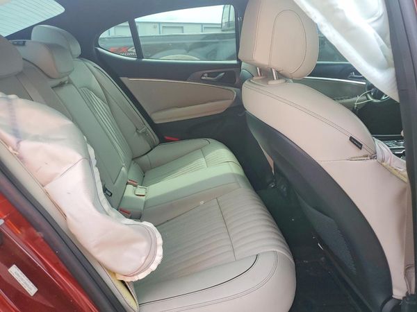 2025 GENESIS G70