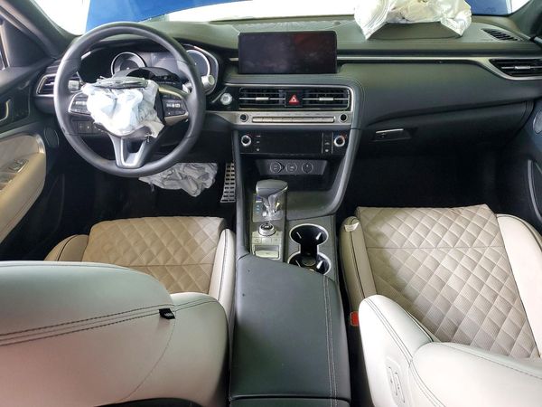2025 GENESIS G70