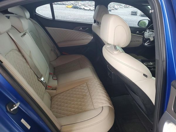 2025 GENESIS G70