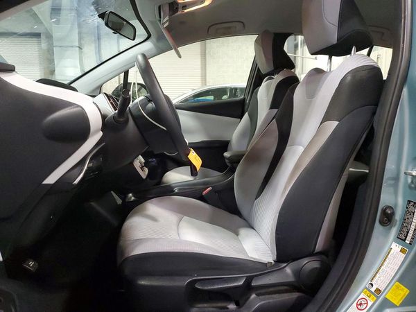 2016 TOYOTA PRIUS One/Two