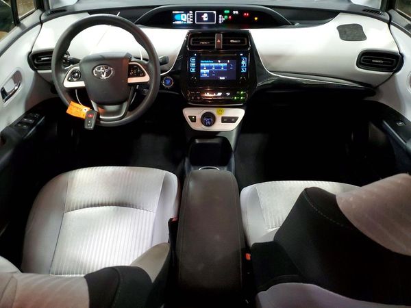 2016 TOYOTA PRIUS One/Two