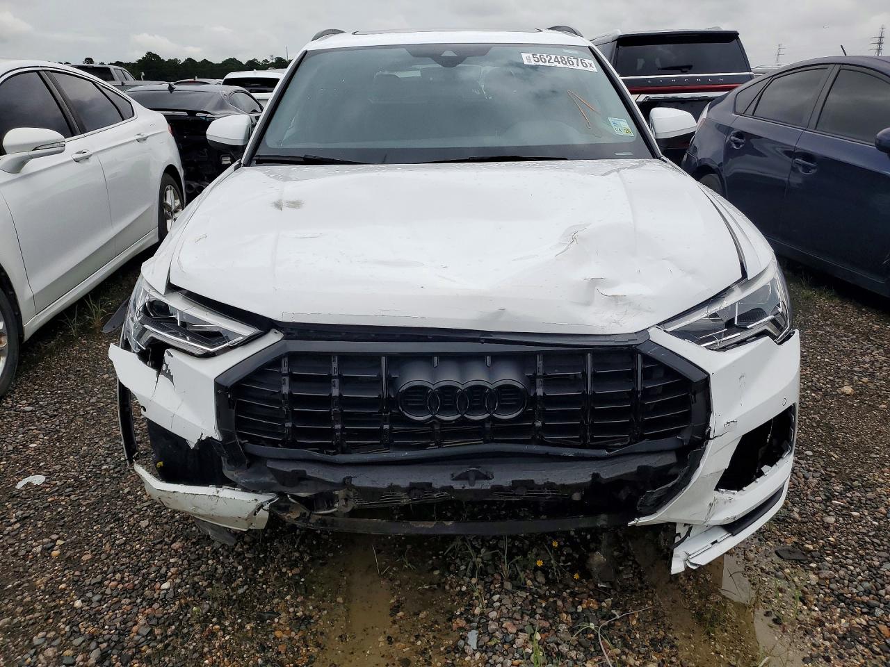 2024 AUDI Q3 quattro Premium