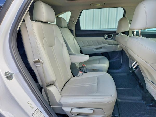 2021 KIA SORENTO SX, SXP