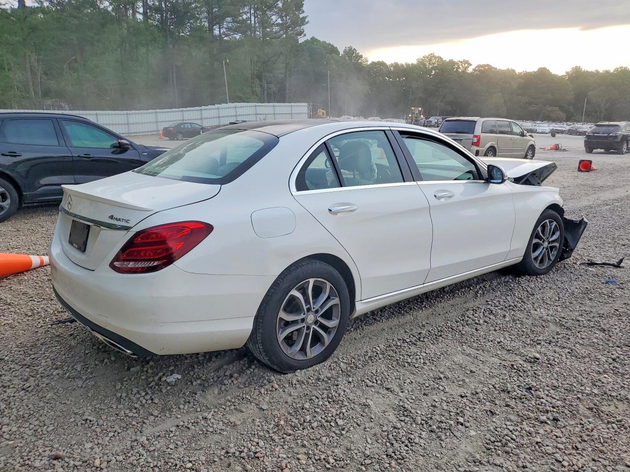 2017 MERCEDES-BENZ C C300d-4M