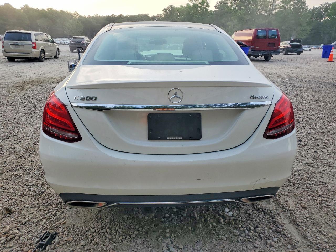 2017 MERCEDES-BENZ C C300d-4M