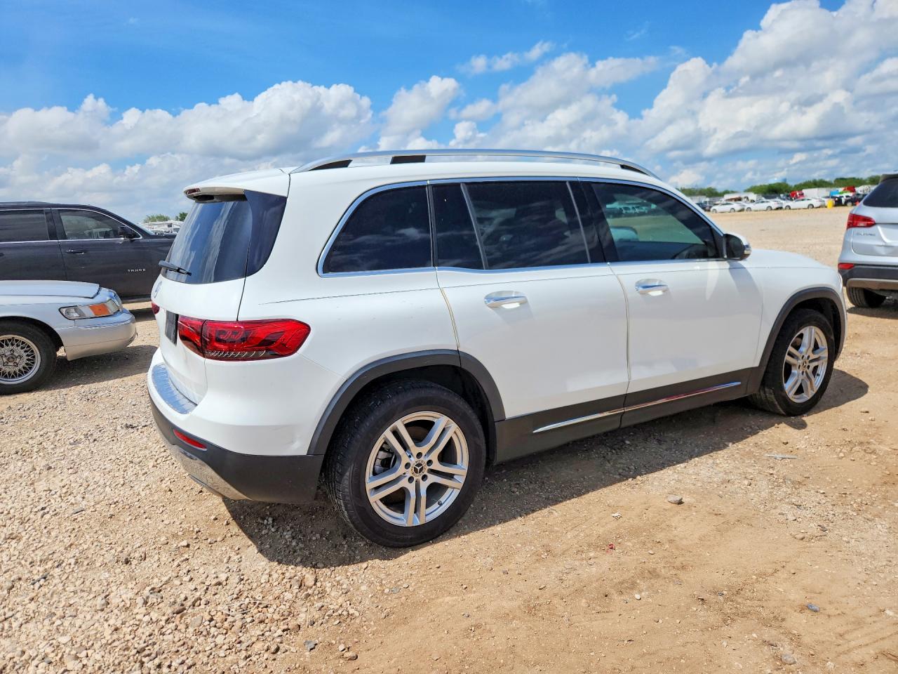 2020 MERCEDES-BENZ GLB GLB250
