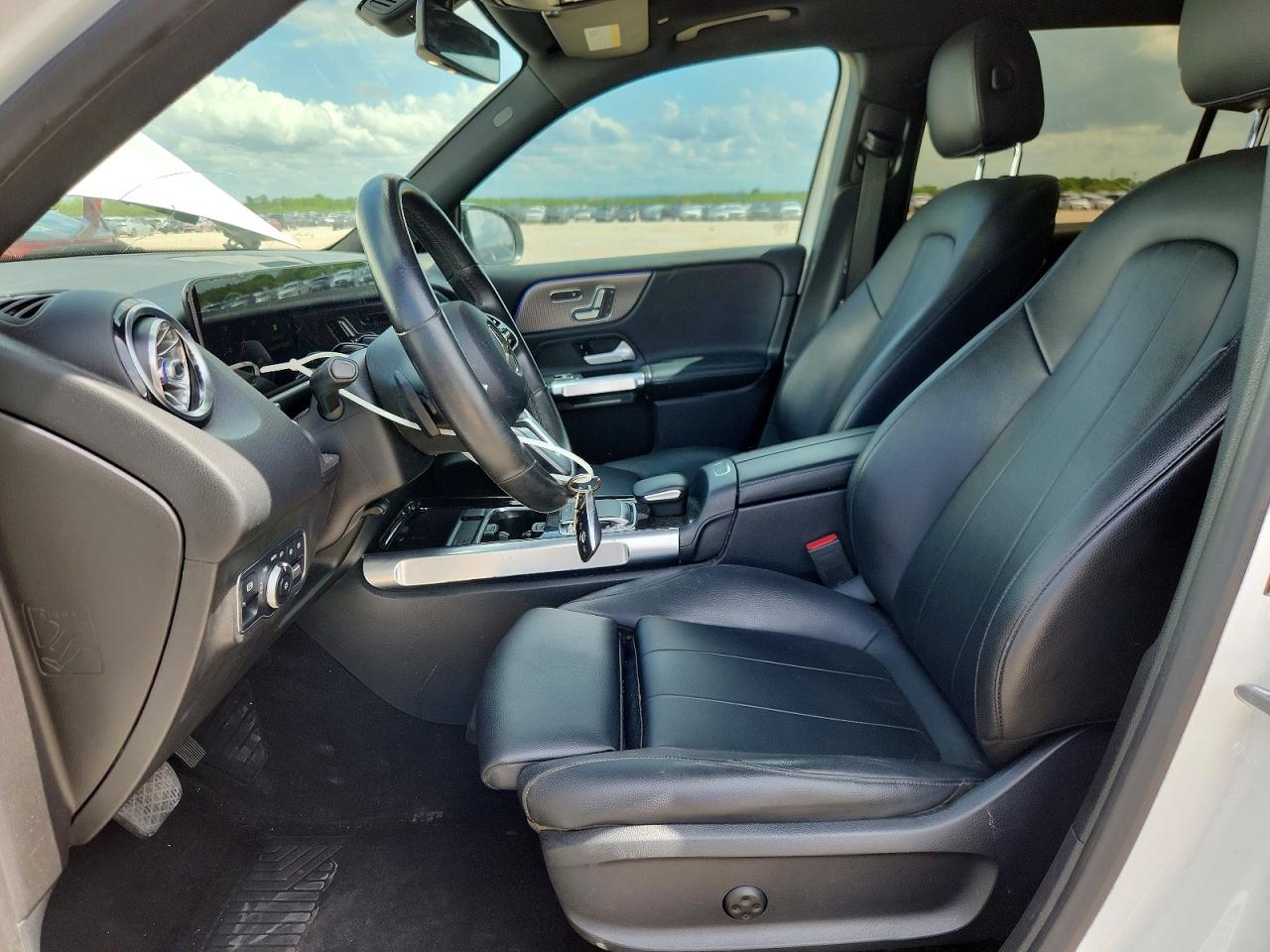 2020 MERCEDES-BENZ GLB GLB250
