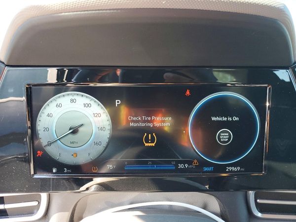 2022 HYUNDAI ELANTRA SEL w/Convenience Pkg