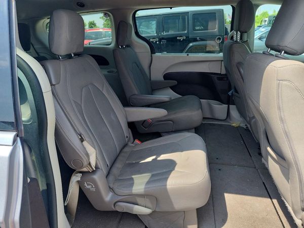 2019 CHRYSLER PACIFICA