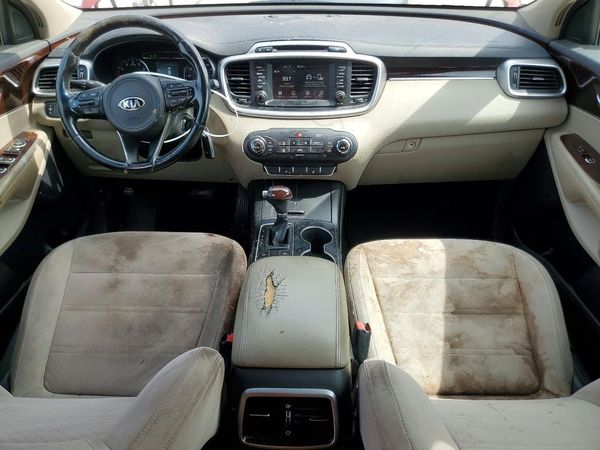 2018 KIA SORENTO L, LX