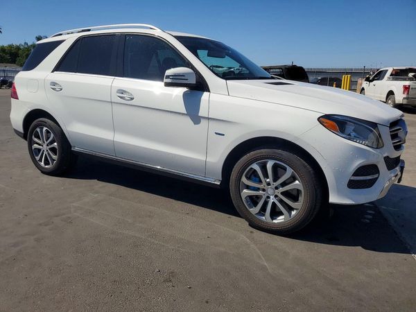 2017 MERCEDES-BENZ GLE GLE550e-4M